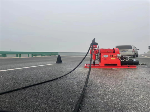 同心马路路基路面开裂下沉注浆加固灌浆